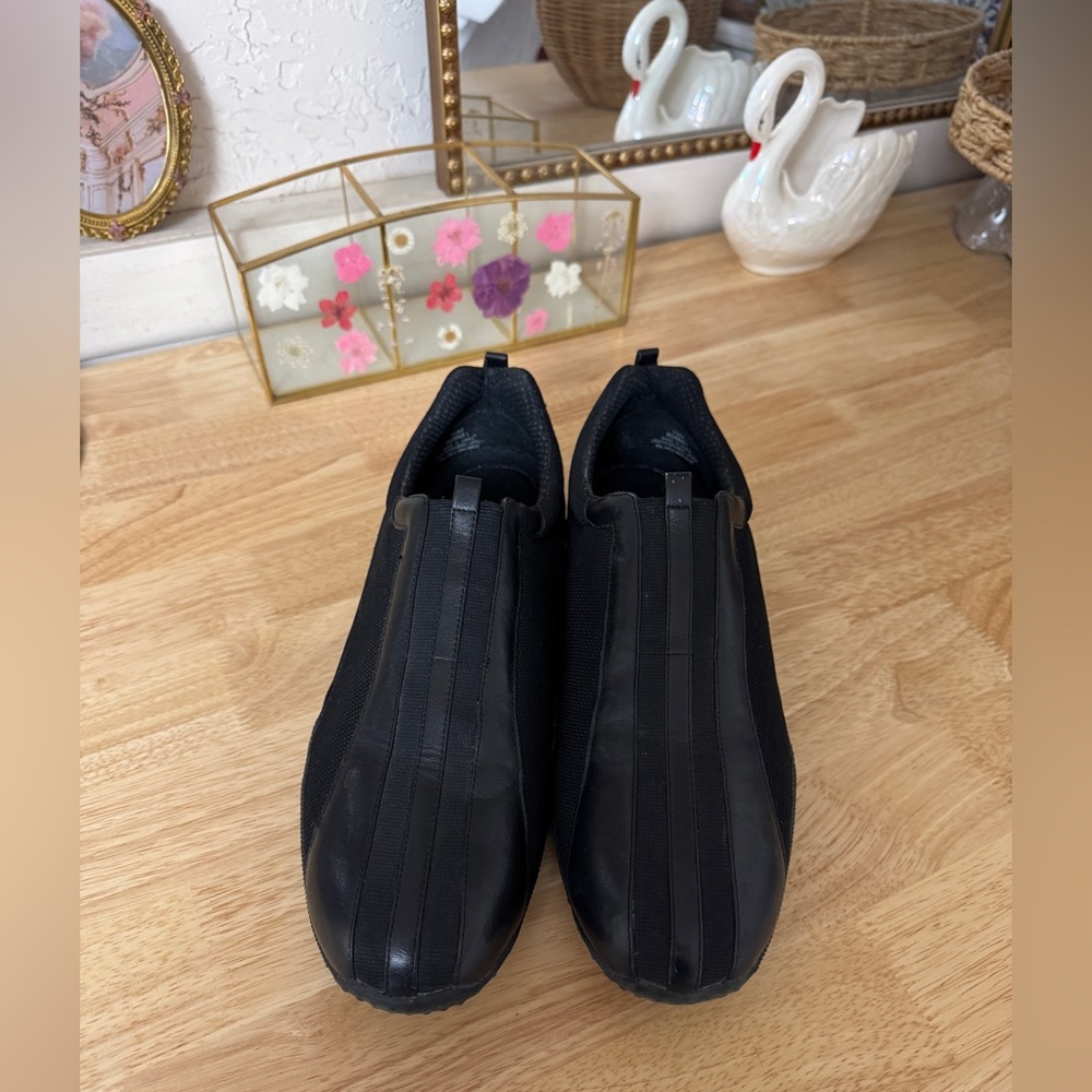 Vintage Y2K 90’s Black Slip On Trainers Size 10 Retro Fall Casual Comfort